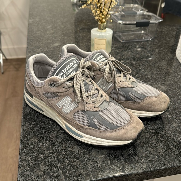 New Balance 991 v2 grey size 10